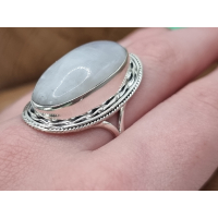 Echt zilveren ring met Maansteen.