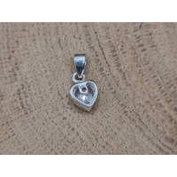 Echt zilveren hartje met witte strass steen hanger.