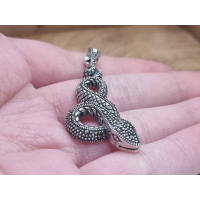 Echt zilveren hanger slang met Marcasiet. 