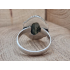 Echt zilveren ring met labradoriet bewerkte kas