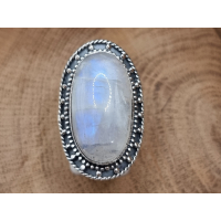 Echt zilveren ring met maansteen 