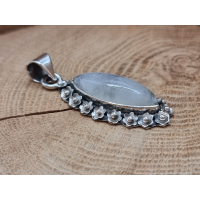 Echt zilveren ketting hanger met maansteen