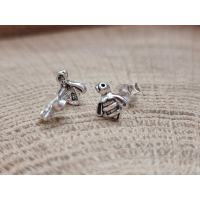 Lieve echt zilveren oorstekers van een bijtje