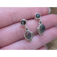 Echt zilveren Labradoriet oorbel stekers hangend 
