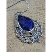 Echt zilveren oorbellen met Saffier.