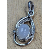 Echt zilveren hanger met Maansteen. 