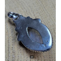 Echt zilveren hanger met Maansteen. 