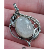 Echt zilveren hanger met Maansteen. 