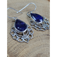 Echt zilveren oorbellen met Saffier.