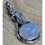 Echt zilveren hanger met Maansteen. 