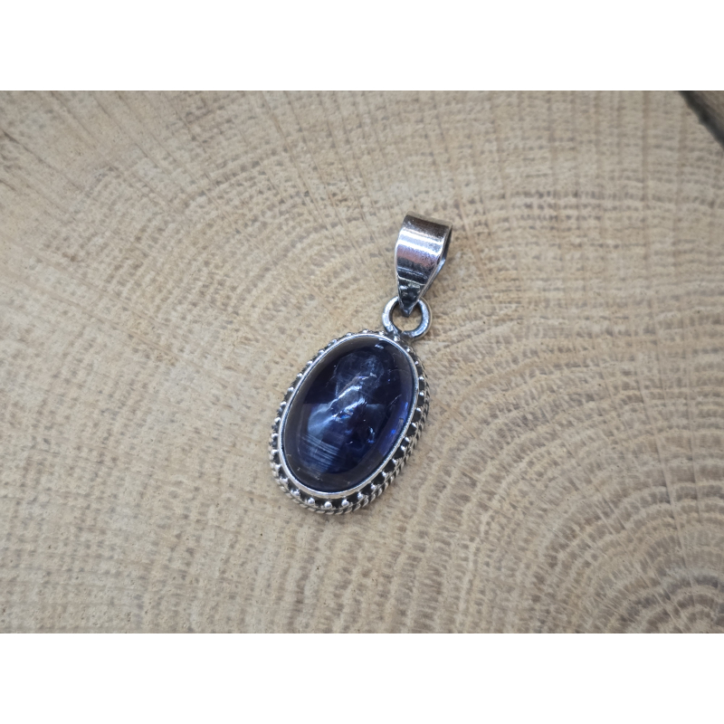 Echt zilveren hanger met Kyaniet 