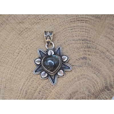 Echt zilveren labradoriet ketting hanger