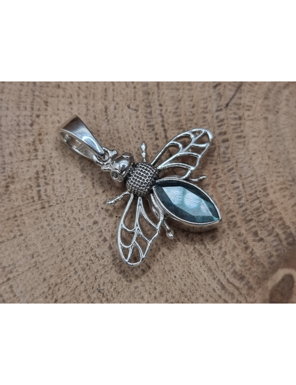 Echt zilveren Bij met labradoriet. 