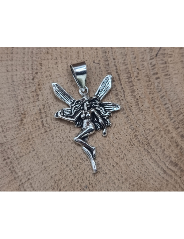 Echt zilveren Feeën hanger. Echt zilveren Feeën hanger.