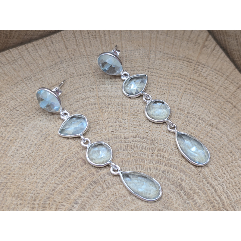 Echt zilveren oorbel stekers/ hangers met topaas