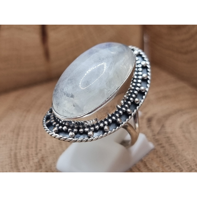 Echt zilveren ring met maansteen 
