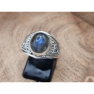 Echt zilveren ring met Labradoriet