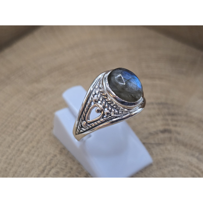 Echt zilveren ring met Labradoriet