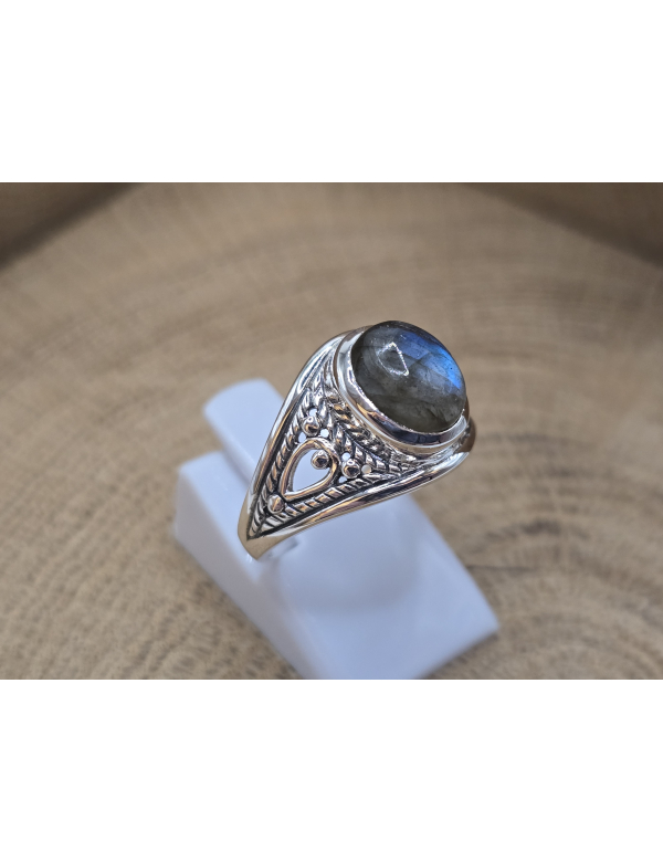 Echt zilveren ring met Labradoriet