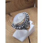 Echt zilveren Ring met maansteen maat 17